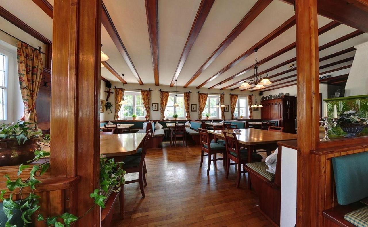 Pension Dorfstrasse 6 Stetten  Екстер'єр фото