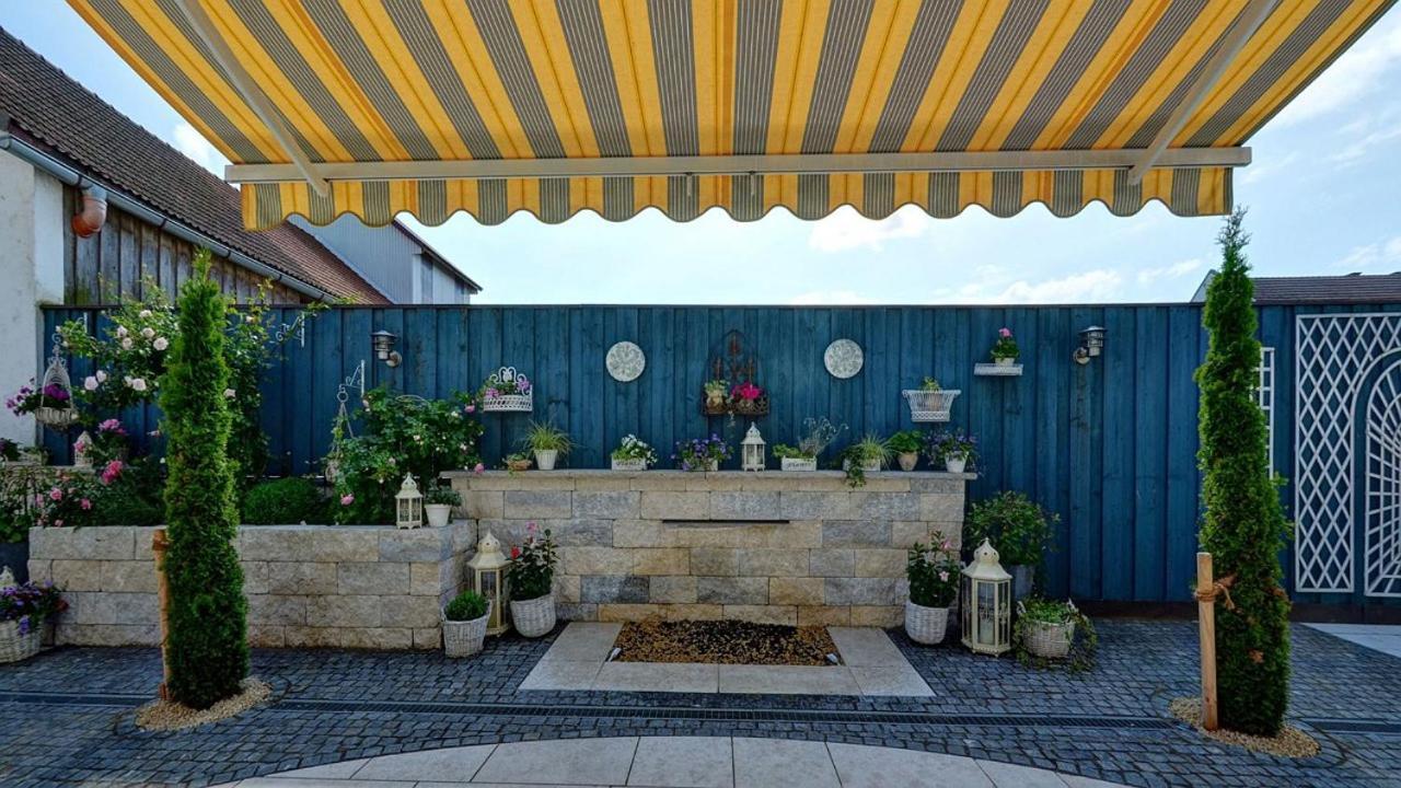 Pension Dorfstrasse 6 Stetten  Екстер'єр фото